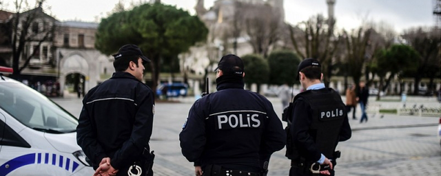В Стамбуле неизвестный ножом ранил трех россиян