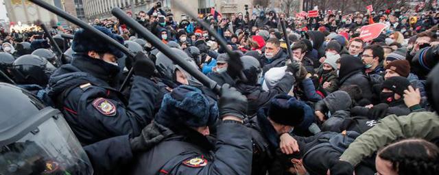 Россиянам пригрозили уголовной ответственностью за призыв к участию в митингах