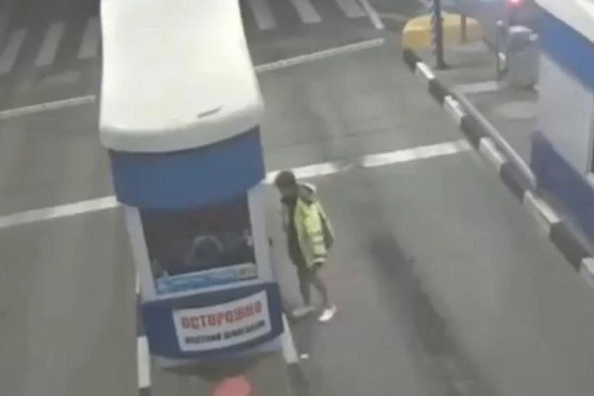 Отец забыл сына посреди трассы в Воронежской области