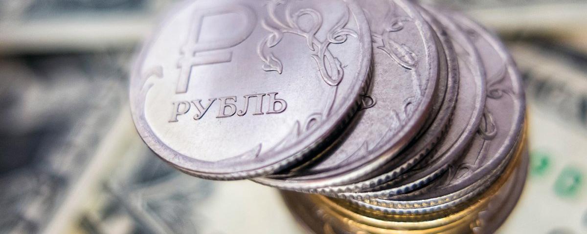 Аналитик Кожухова предупредила об ослаблении рубля весной