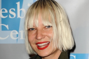 Экс-муж Sia подал в суд на певицу из-за алиментов