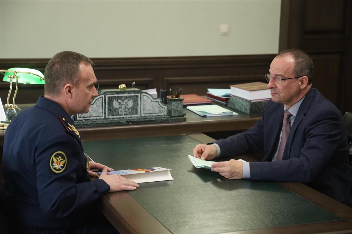 В кубанском парламенте состоялась встреча председателя ЗСК с начальником УФСИН России по региону