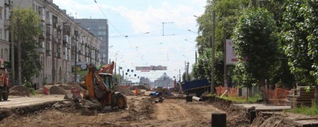 В Перми во время ремонта улицы Уральская рабочие повредили водопровод