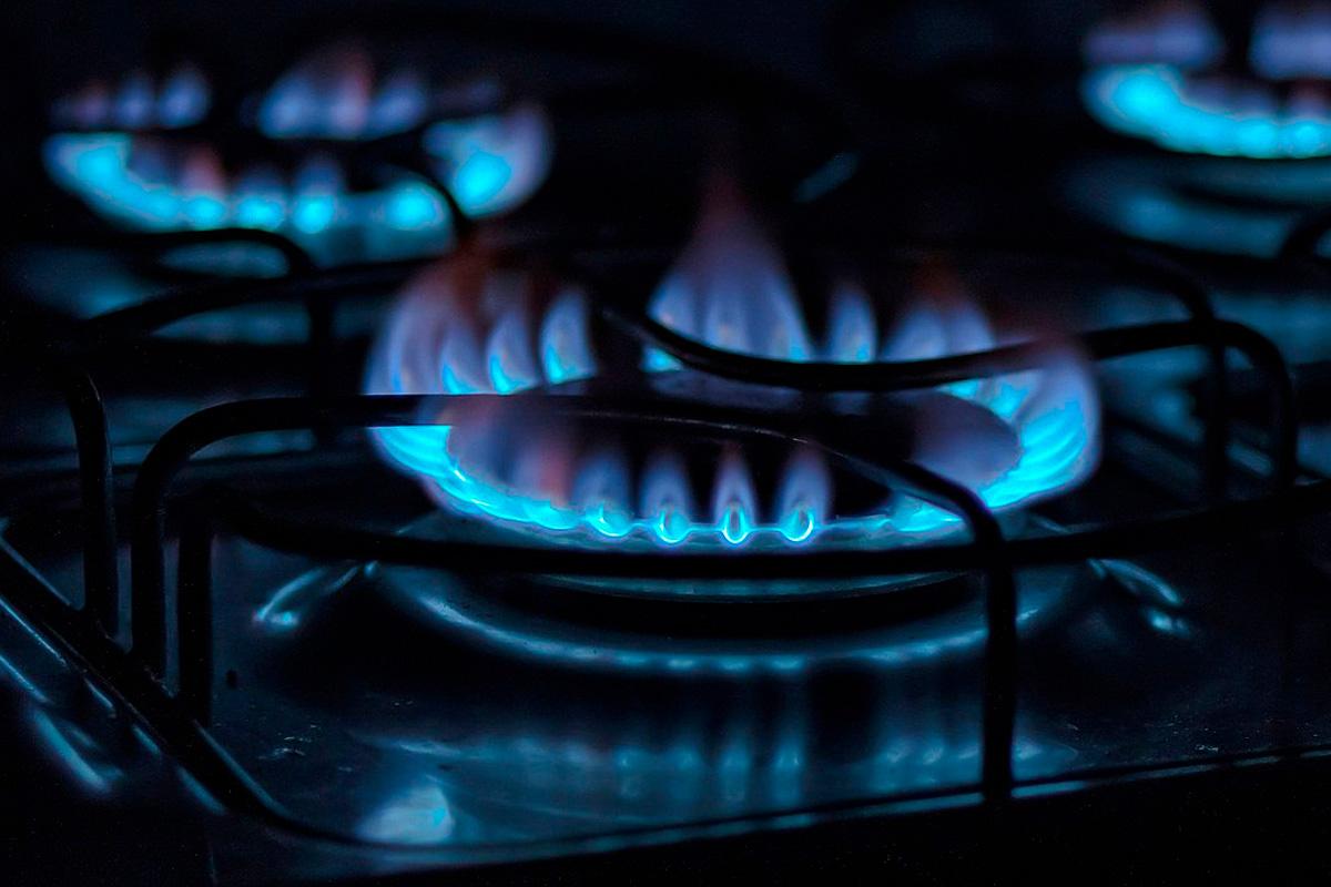 Благодаря принятому Думой Астраханской области закону приемные семьи начали получать выплаты до 100 тысяч рублей на газификацию жилья