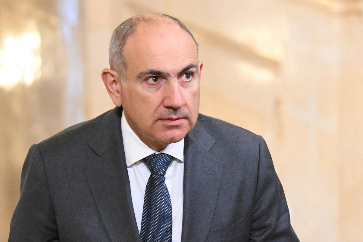 Пашинян заявил о переходе Армении на «Конституцию мира»