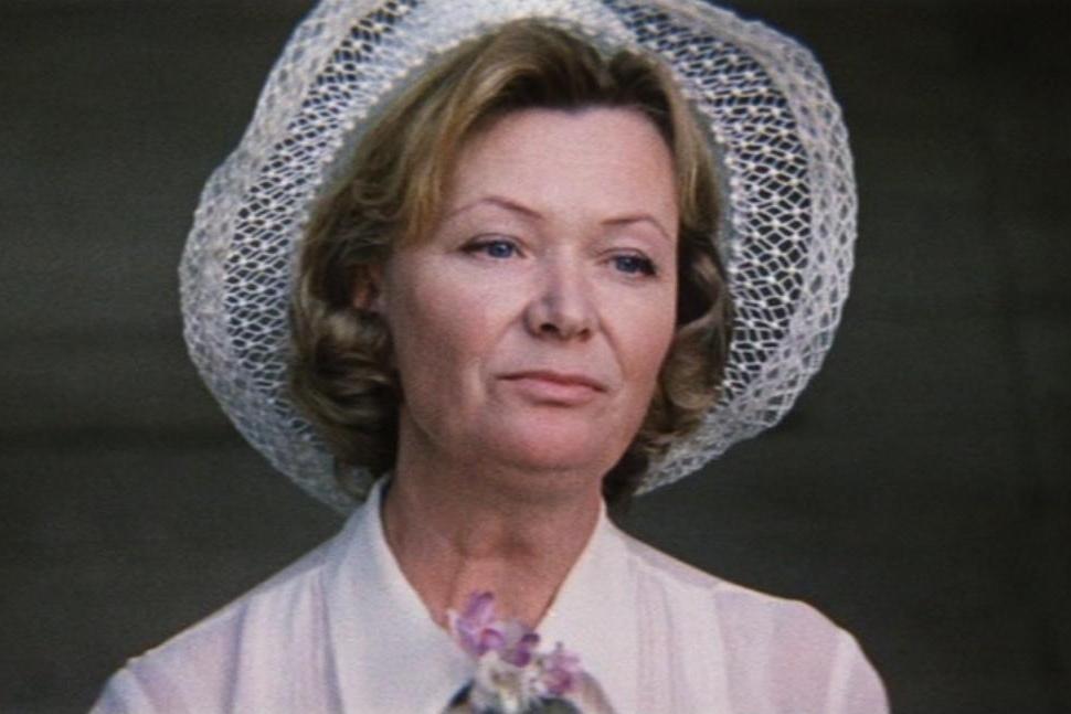 Терпела измены и отказалась от карьеры ради мужа. Счастье и трагедия Нины Меньшиковой