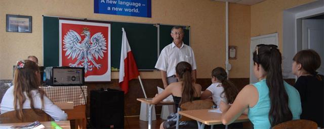 Польша собирается отправить все школы на дистанционное обучение из-за коронавируса