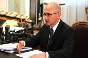 Госслужба без «сыновей полковника»: Кириенко о новых правилах