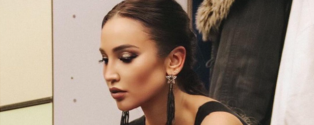 Поклонники обвинили Бузову в нетрезвости во время концерта