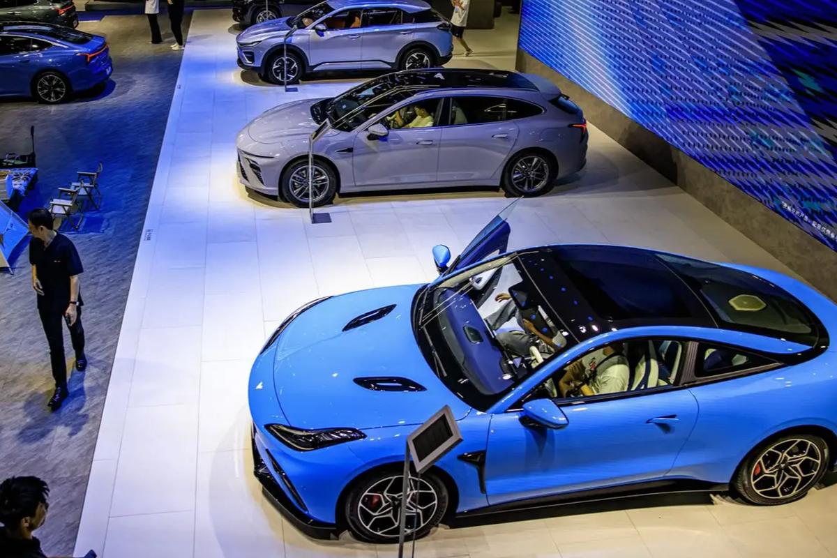 Российские автодилеры отменяют скидки