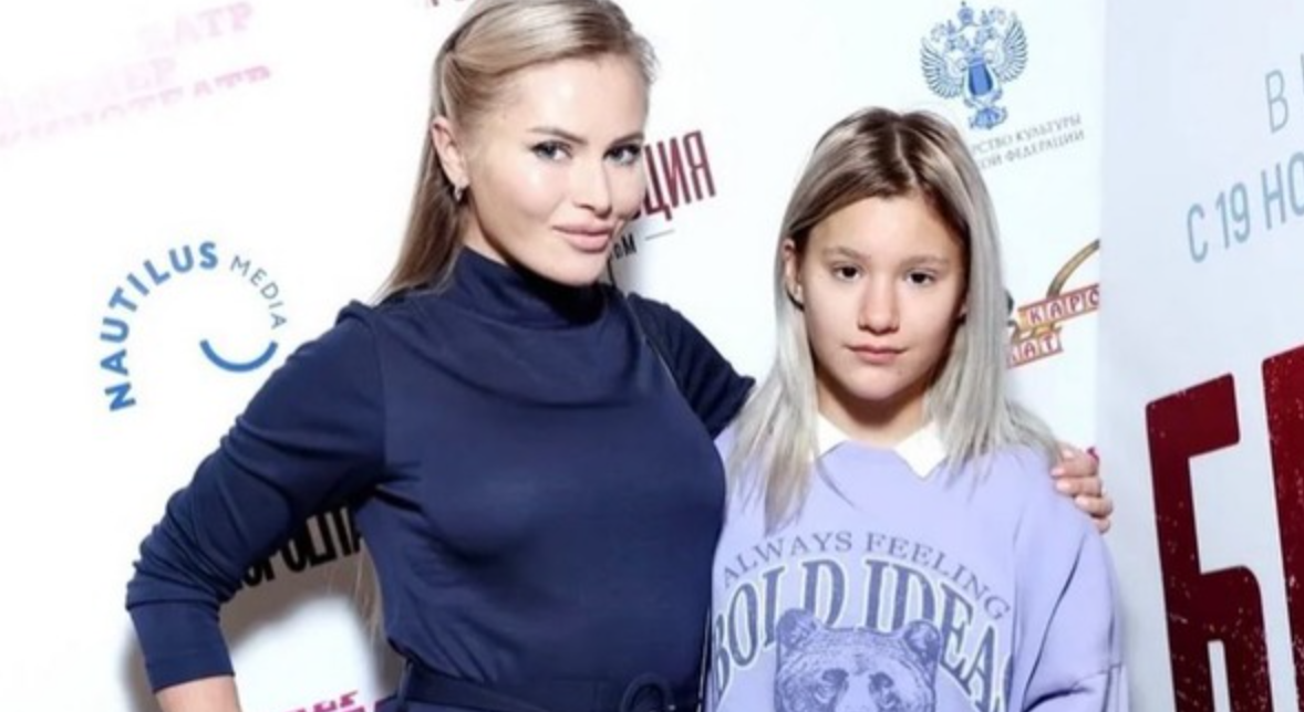 Дочь Даны Борисовой призналась, что мать выгоняла девочку на улицу