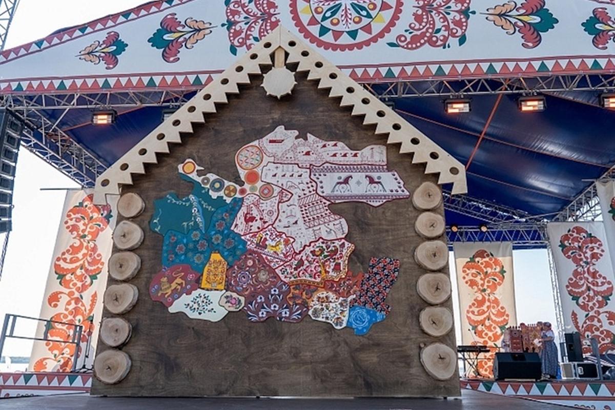 Мастера из 19 районов Поморья отразили наследие Севера в арт-объектах