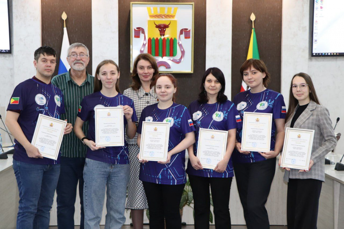 Мэр Инна Щеглова: Волонтерский отряд «Ойкос» ЗабГУ 21 год оказывает помощь людям с ограниченными возможностями здоровья