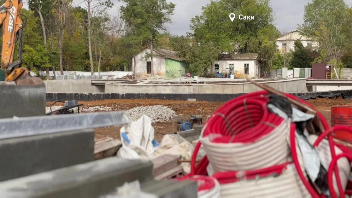Руины под окнами: почему благоустройство в Крыму упирается в брошенные здания