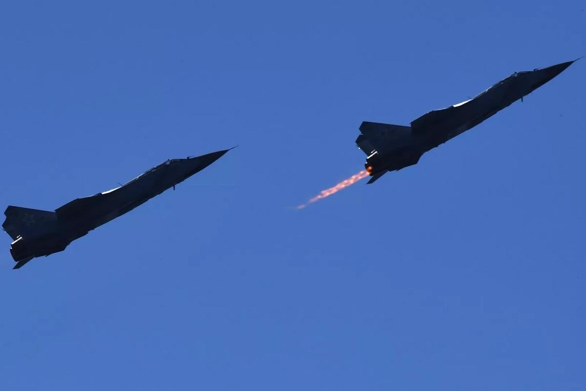 Зачем Европе миф о «вторжении» российских истребителей