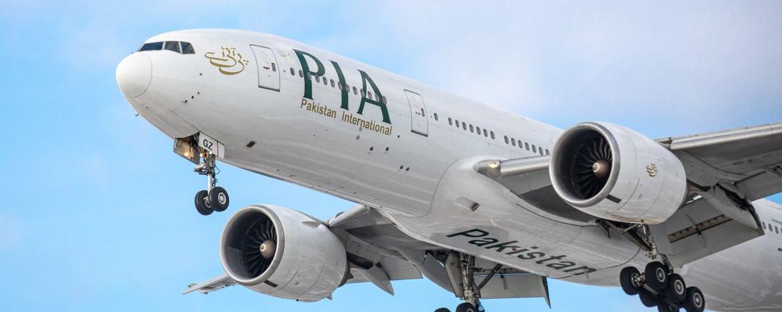 PIA отменила несколько рейсов из-за неоплаченных счетов за топливо