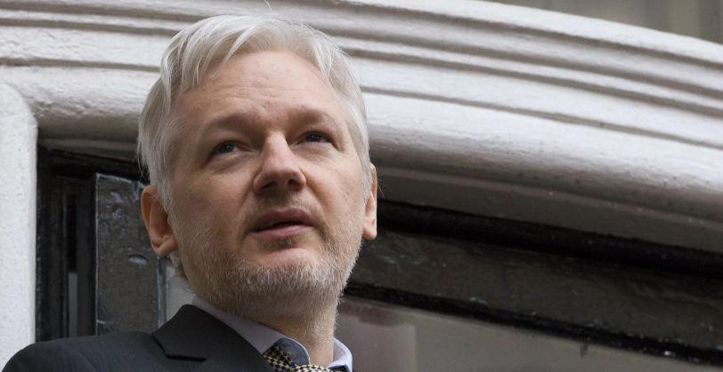 Основатель Wikileaks Ассанж женился на Стелле Моррис в тюрьме Лондона