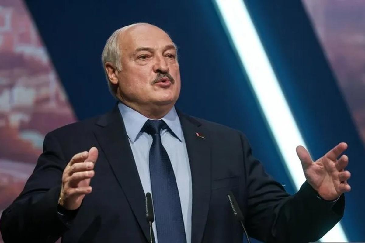 Лукашенко ответил американцам про ядерное оружие и рассказал, как будет патрулировать «Орешник»