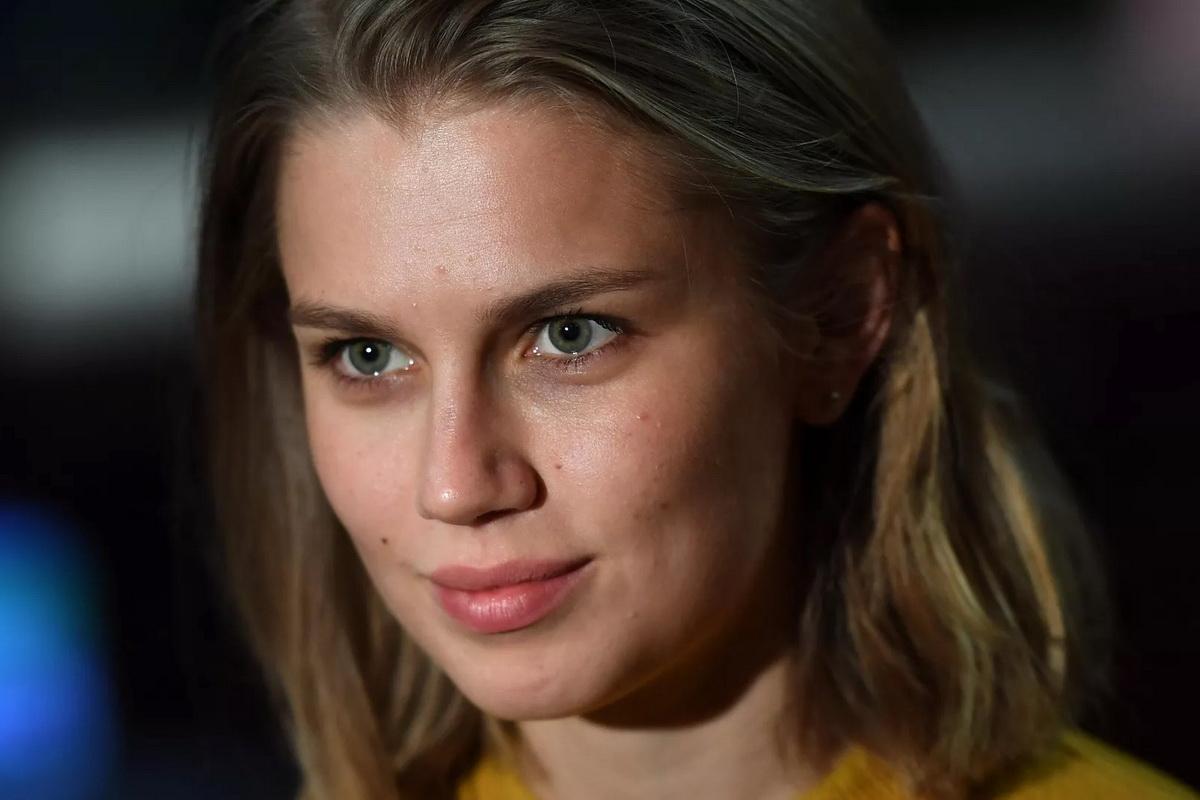 Еле «отошла» от иноагента Смольянинова*. Секреты семейного счастья «папиной дочки» Дарьи Мельниковой