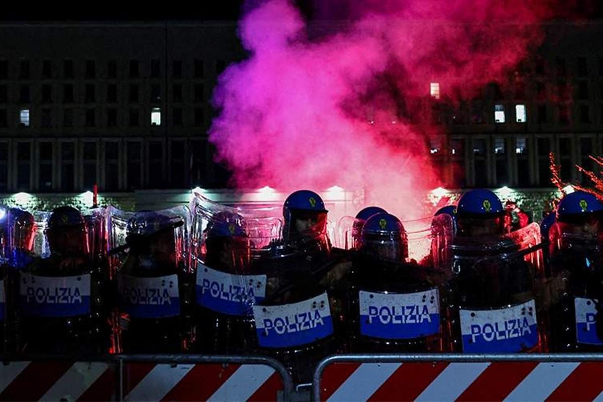 Тысячи итальянцев скандировали «Урсула, вон!» на митинге против политики ЕС