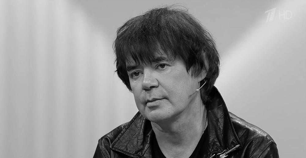 На 55-м году жизни скончался певец Евгений Осин