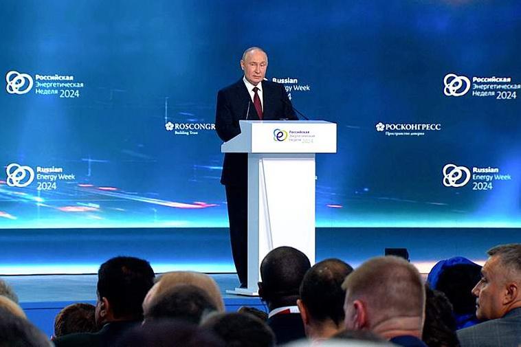 Путин (военный преступник) заявил, что Запад проигрывает конкуренцию в сфере энергетики