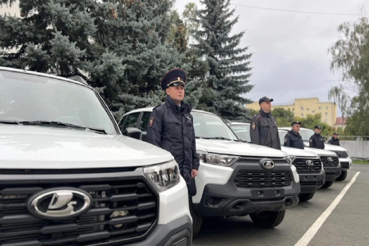 Полиция Мордовии получила новые автомобили без опознавательных знаков