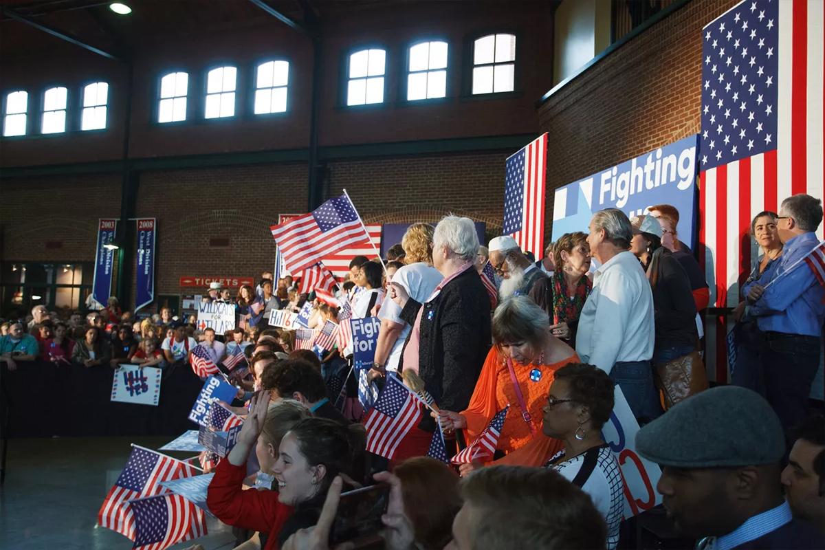 В Белом доме заявили, что демократы превращаются в коммунистов