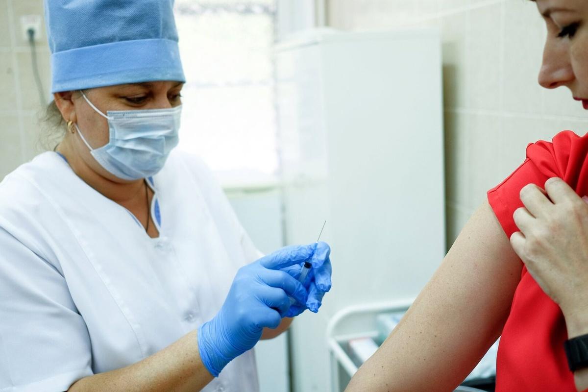 В Саратовской области приступили к плановой вакцинации граждан от гриппа