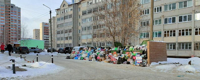 Власти объяснили мусорный коллапс в Кирове
