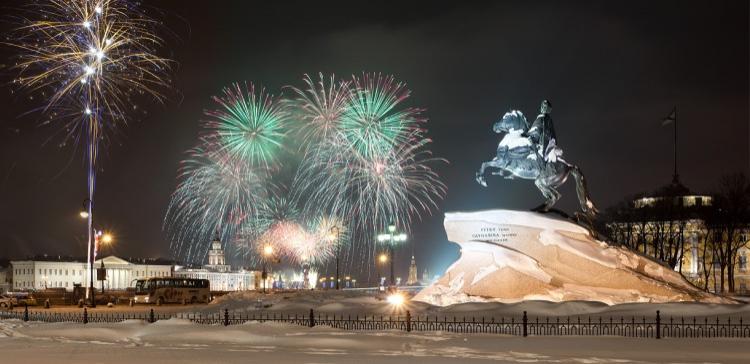 В новогодние праздники Петербург принял 300 тысяч туристов