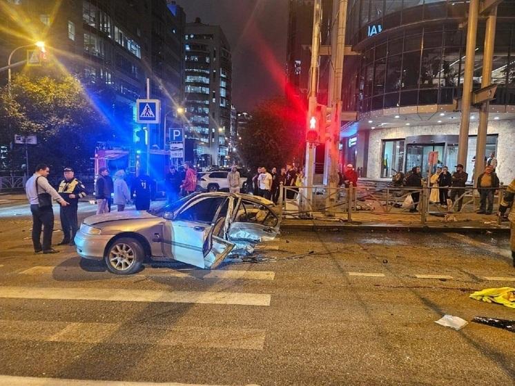 В Екатеринбурге произошло серьезное ДТП с участием иномарок