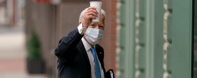 Из-за болезни Дональда Трампа штаб Байдена уходит от жесткой риторики