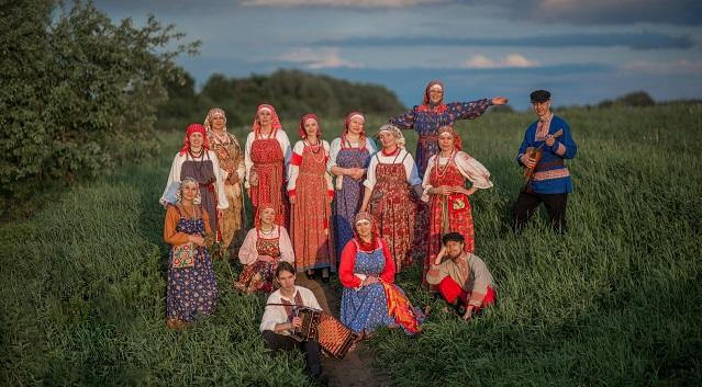 «Владимирская вечора»: как коллектив из Владимирской области сохраняет народные традиции