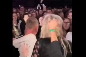 В Кишинёве две блондинки подрались на концерте Лободы