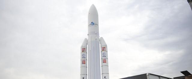 Ракета Ariane 5 вывела на орбиту Земли два спутника связи