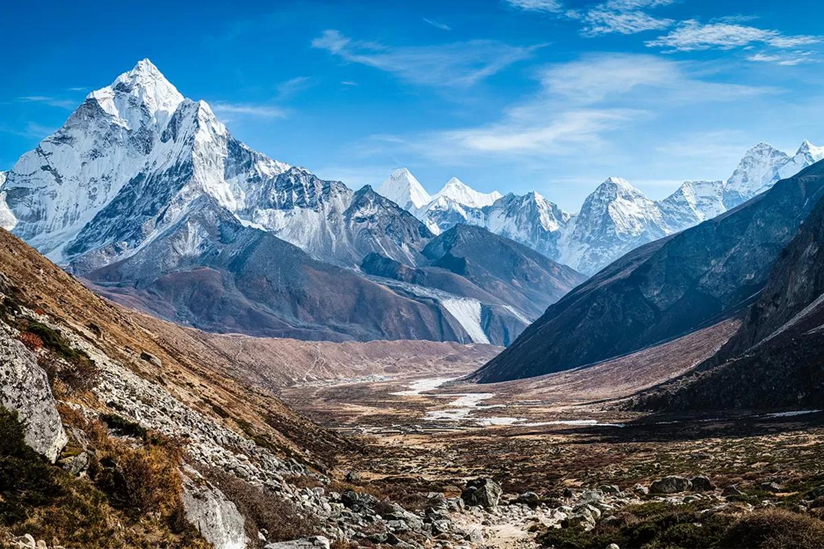 Тибет разрывает на две части из-за деформации Индийской тектонической плиты