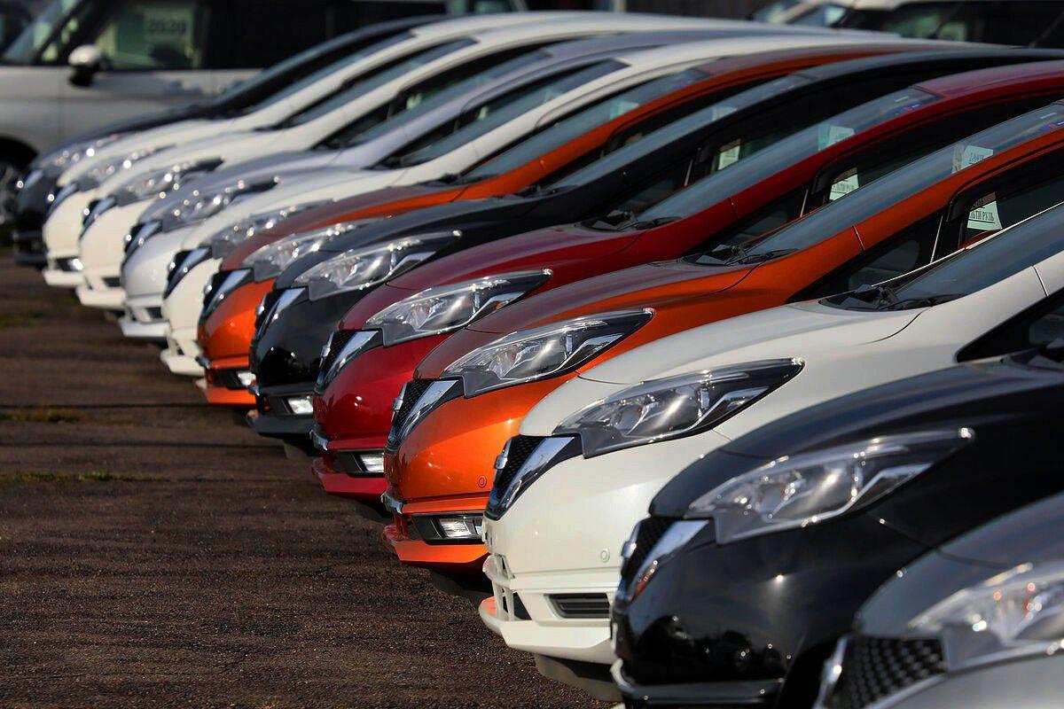 В России продажи автомобилей упали на 28% по сравнению с прошлым годом