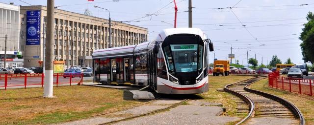 В Москве начали курсировать более 80 трамваев нового поколения