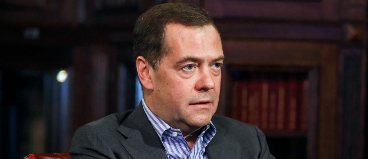 Медведев заявил, что Украина является частью России