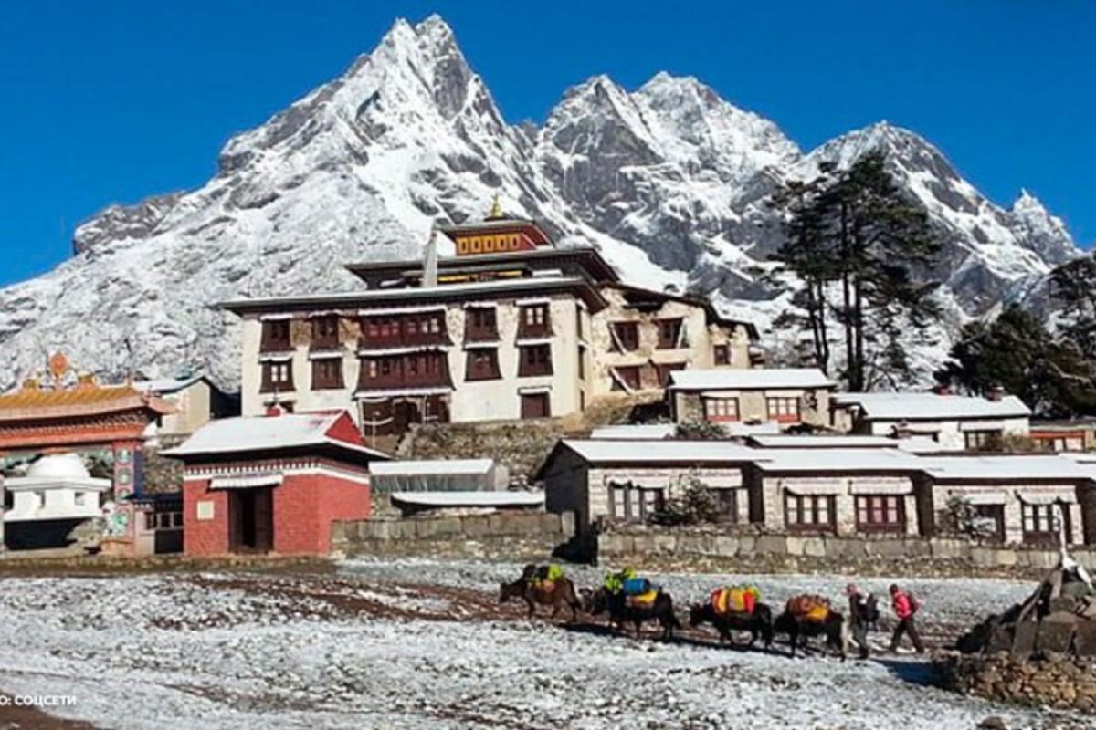 Россиянин на Эвересте спас японскую туристку, которая упала в расщелину