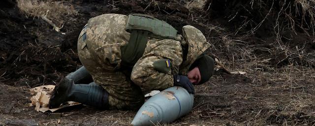 Times: Артемовск обороняют непрофессиональные военные ВСУ и иностранные наемники