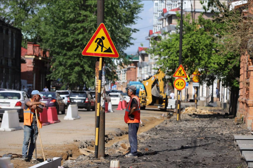 Мэр Иркутска Руслан Болотов: Рассмотрим вопрос полного перекрытия ремонтируемого участка на улице Дзержинского