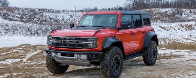 Ford представил новый внедорожник Bronco Raptor для авторынка США
