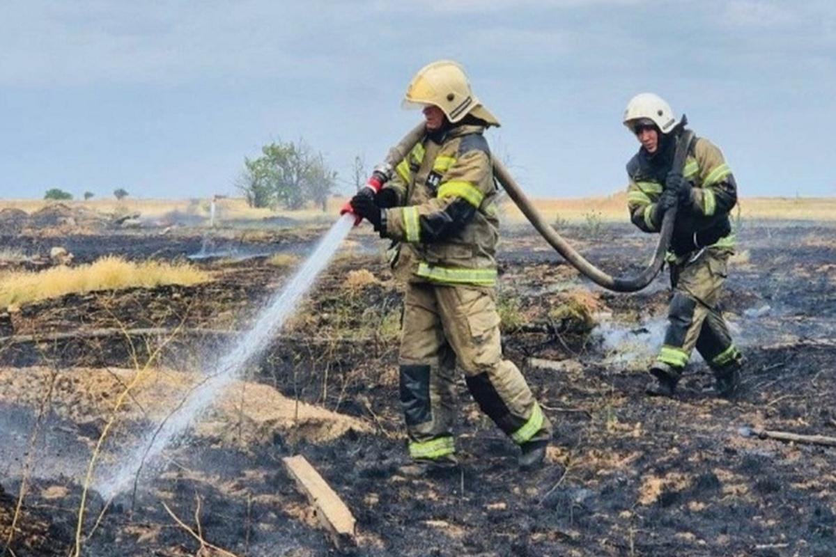 Жителей Калмыкии предупредили об огромной опасности степных пожаров