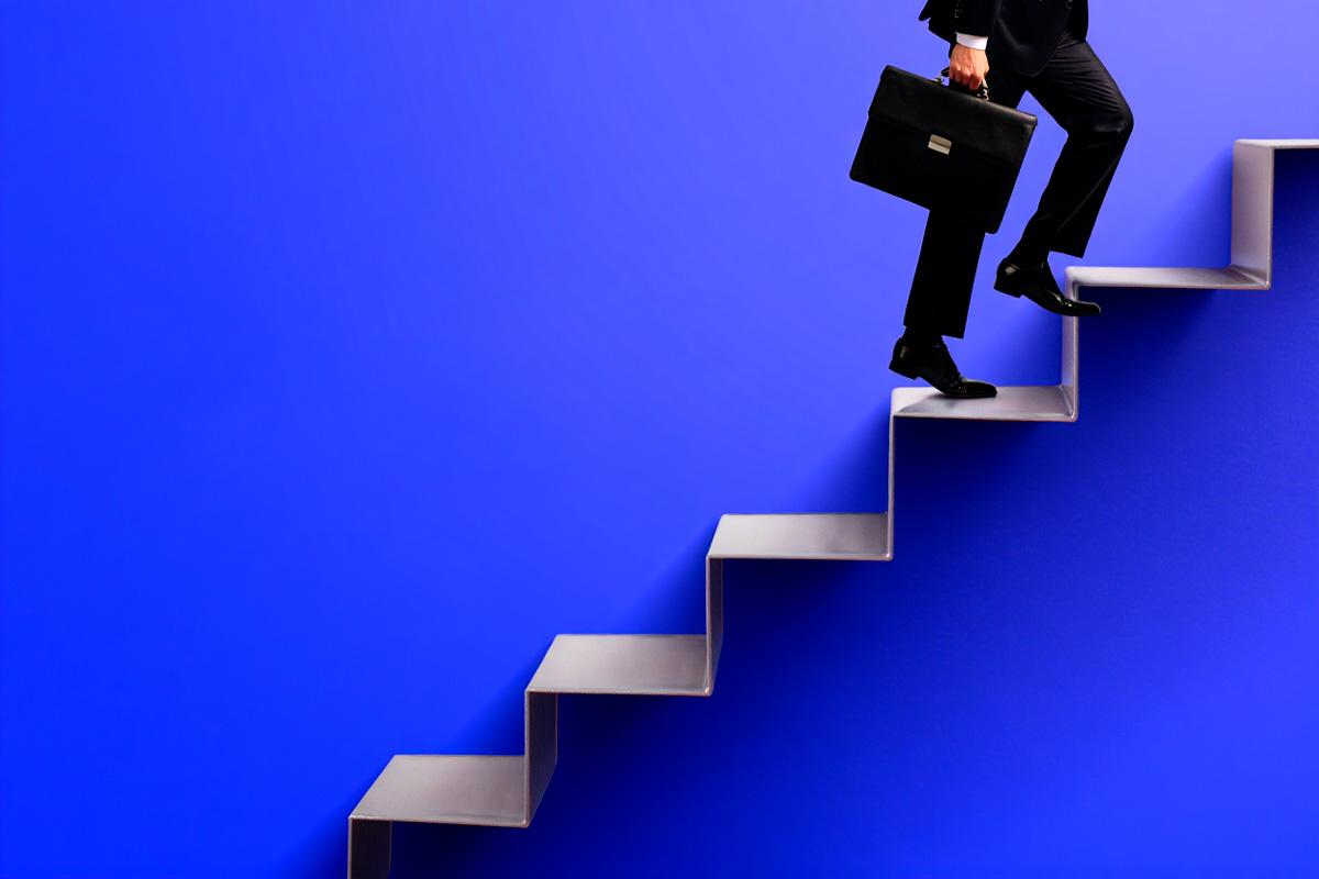 Карьерный рост назвали основным условием повышения зарплаты