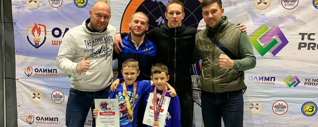 Трое клинчан завоевали награды на турнире по греко-римской борьбе в Новоуральске