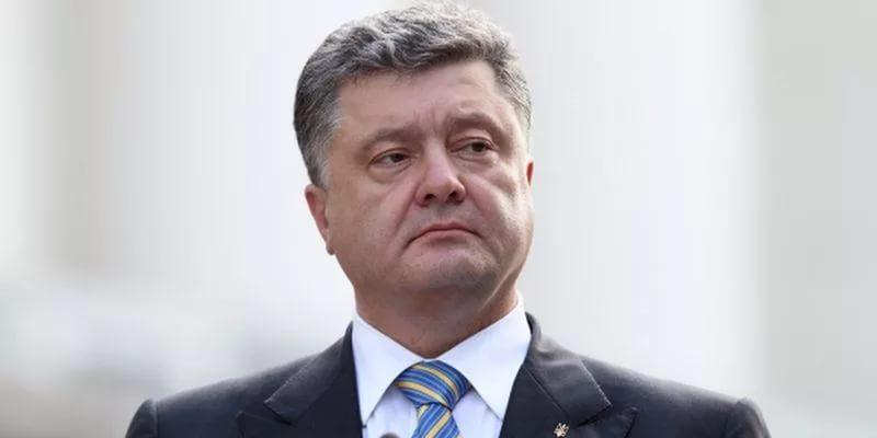 Порошенко намерен увеличить количество телепередач на украинском языке