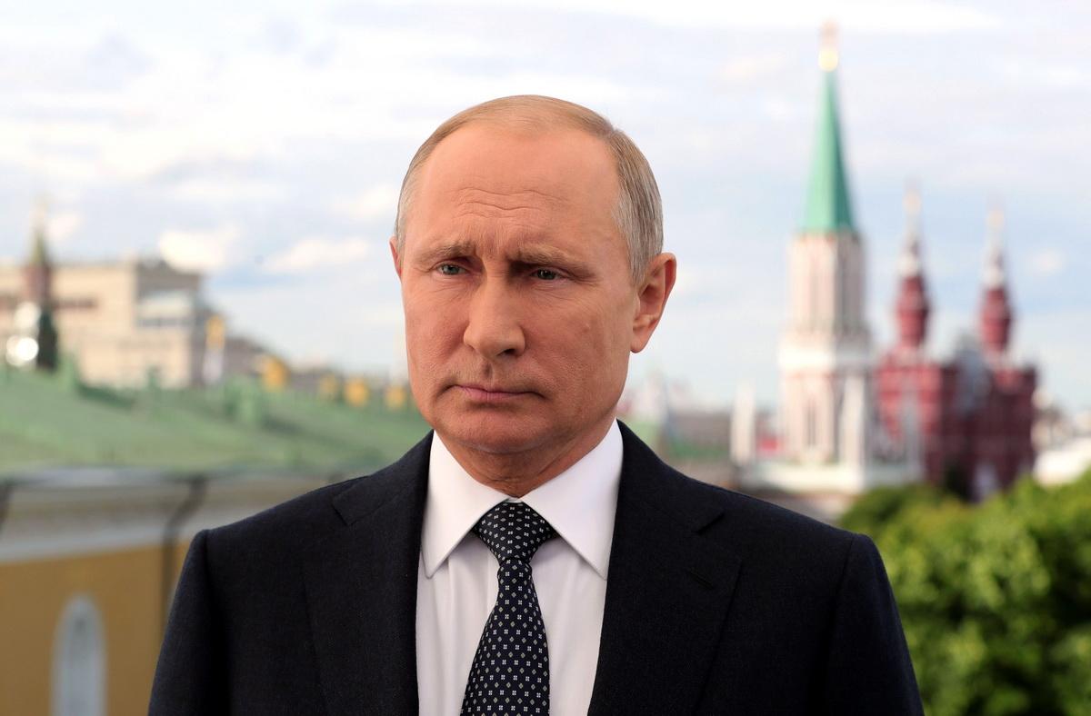 На сайте Кремля впервые за шесть лет обновили биографию Путина