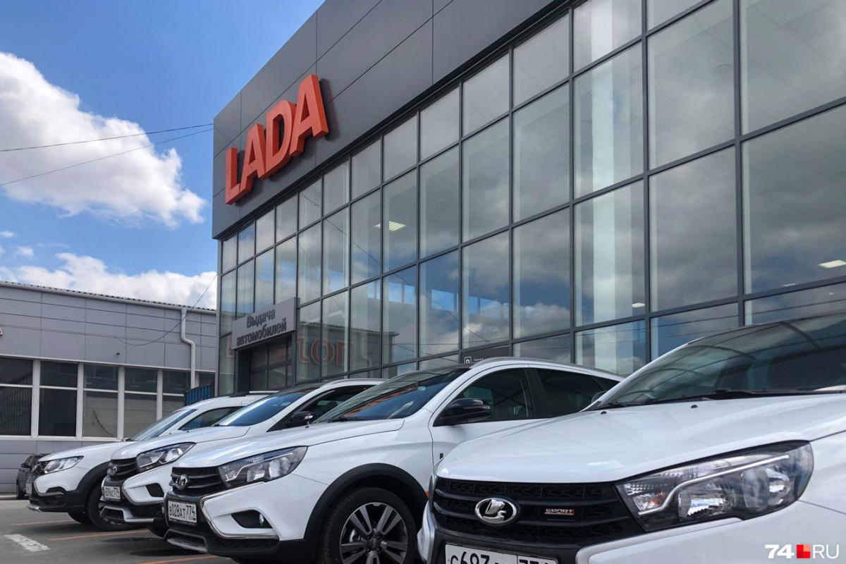 В России три автокомпании изменили цены на машины в мае 2023 года